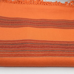 Handwoven Orange Pure Himalayan Sheep Wool Meditation Shawl,Himalayan Prayer Blanket,Kullu Shawl,Ethnic Indian Shawl,Wool Prayer Wrap Bild 8