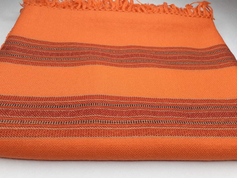 Handwoven Orange Pure Himalayan Sheep Wool Meditation Shawl,Himalayan Prayer Blanket,Kullu Shawl,Ethnic Indian Shawl,Wool Prayer Wrap Bild 8