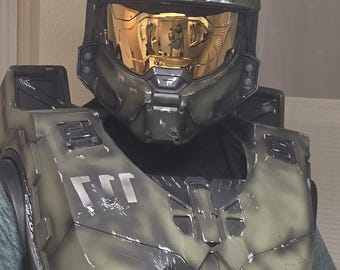 HALO Master Chief Deluxe Helmet - LED Lights on Each Side - Battle Damage Cosplay