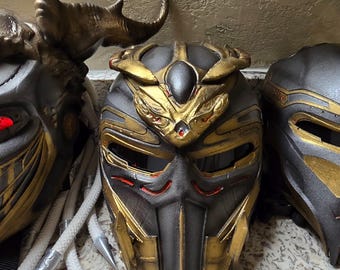 ウーマンマスクプレデターV2 - Etsy 日本