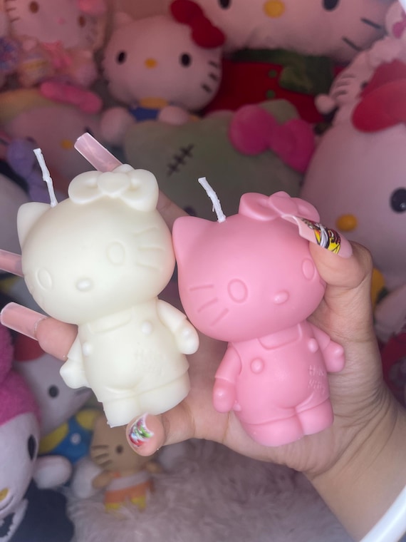 Hello Kitty Soy Candle Set: Bubblegum & Marshmallow Scented, Kawaii Decor