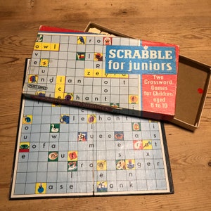 Spears Games Scrabble Twists and Turn Uk W5708 0 Word Game: Buy Online at  Best Price in UAE 