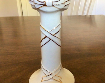 Vintage Gibson Ceramic Taper Candle Holder: Off-White with Gold Bows