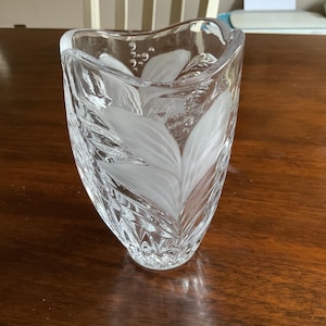 Anna Hutte Crystal Vase made in Germany, Decorative Crystal Vase, Crystal Glass Beautiful Vase, Gift for Mom, Gift for Grandma, Floral Gift