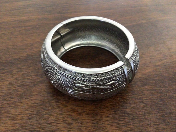 Vintage Silver Metal Cuff Bracelet, Boho Style Ba… - image 4