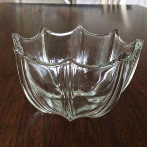 Crystal Bowl, Vintage Ribbed Glass Crystal Bowl, Crystal Serving Bowl, Crystal Candy Bowl, Crystal Cookie Bowl, Small Crystal Bowl