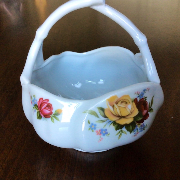 Vintage Shabby Chic Porcelain  Basket, Mid Century Rose Basket,  Fancy Flower Basket with Handle, Decorative Porcelain Rose Decor Basket,