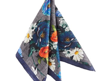 Fazzoletto da taschino fatto a mano in pura seta italiana con motivo floreale. Fazzoletto da taschino artigianale in 100% seta. Fazzoletto in seta per uomo e donna.