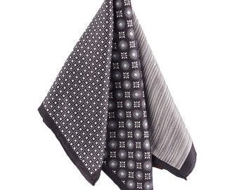 Pochette de costume en lin blanc avec ourlet terre battue