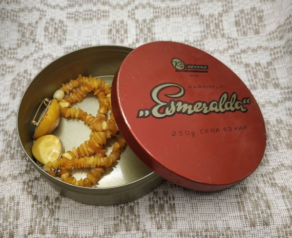 Candy Tin Box Small Container Round Treasure Box Sewing Box