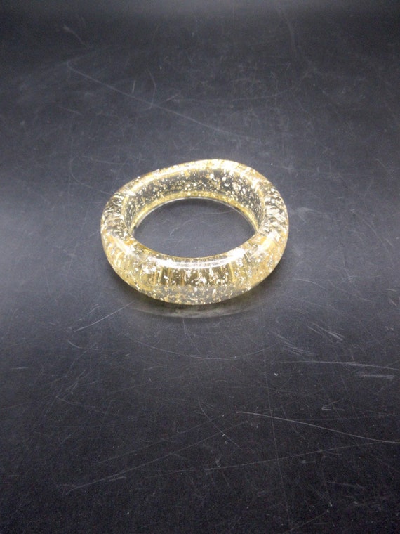 VTG Chunky Lucite Bangle Silver Confetti Glitter