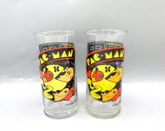 2 VTG Pac-Man 6" Drinking Glasses Bally Midway 1982 Arcade Games