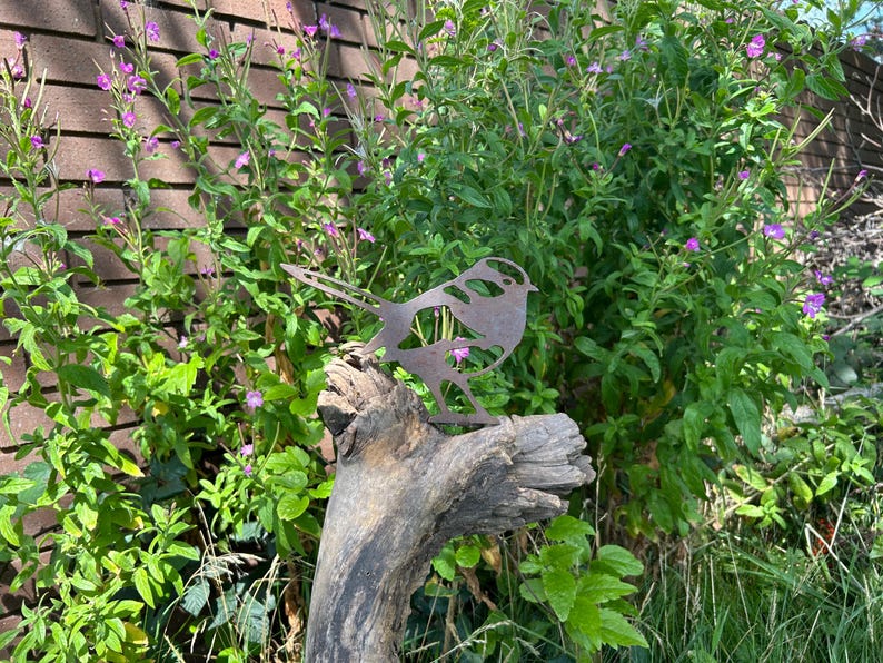 METAL BLUE-TIT BIRD SILHOUETTE GARDEN TREE FENCE SPIKE