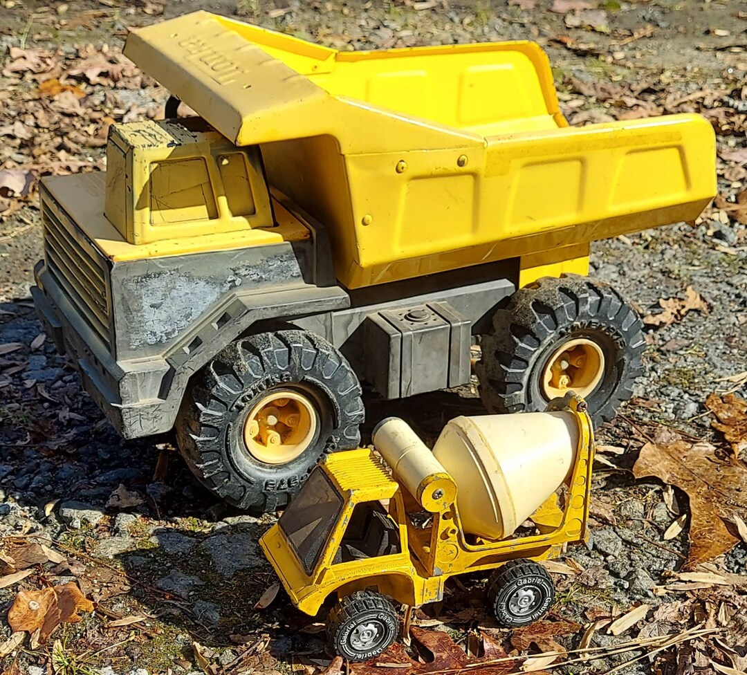 Lot of 2 Vintage Toy Trucks - Etsy