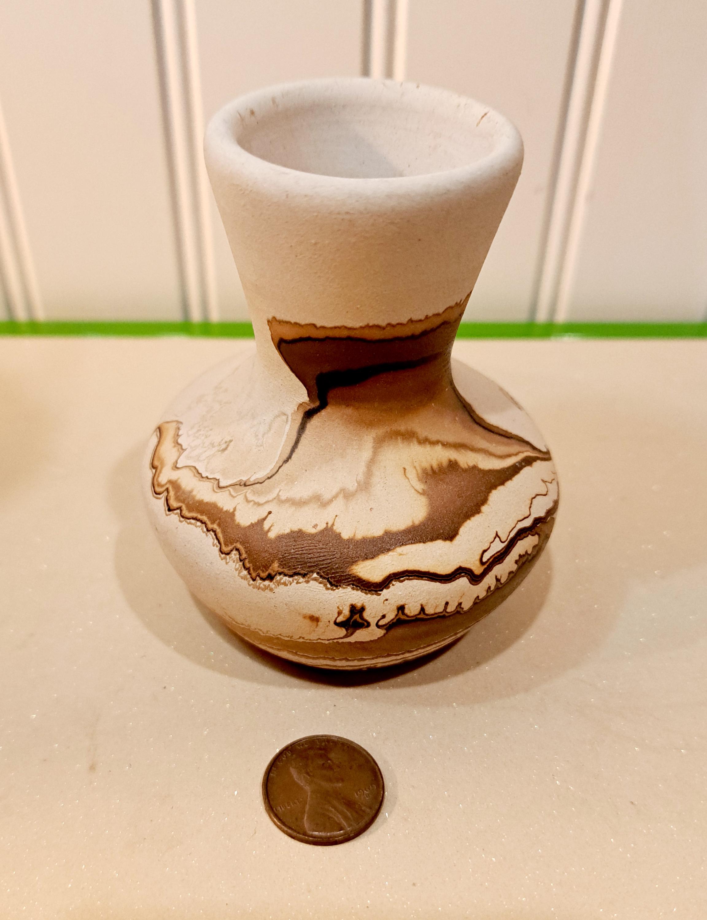 1929-1972 Nemadji USA Pottery Vase - Etsy