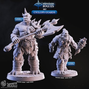 Könnte beinhalten: Zwei unbemalte Miniaturen von Zyklopen-Wachen. Eine steht und hält eine große Axt, die andere geht und hält einen Stachelkeule. Die stehende Figur ist 8,9 cm hoch mit einer 5 cm Basis. Die gehende Figur ist 8,2 cm hoch. Der Text "NIGHTDAGGER ROGUES 987 CYCLOPS GUARDS" ist sichtbar.