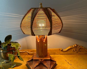 Vintage folkkonst glasspinnelampa