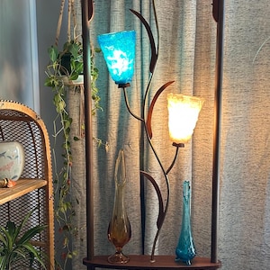 STUNNING Vintage MCM Double Tension Pole Lamp with Lucite Shades