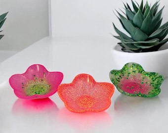 Glitter Resin Flower Trinket Dish: Handmade Ring Holder