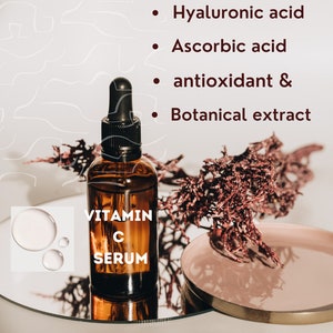Vitamin-C-Serum mit Ascorbinsäure, Hyaluronsäure, Vitamin E und Pflanzenextrakt