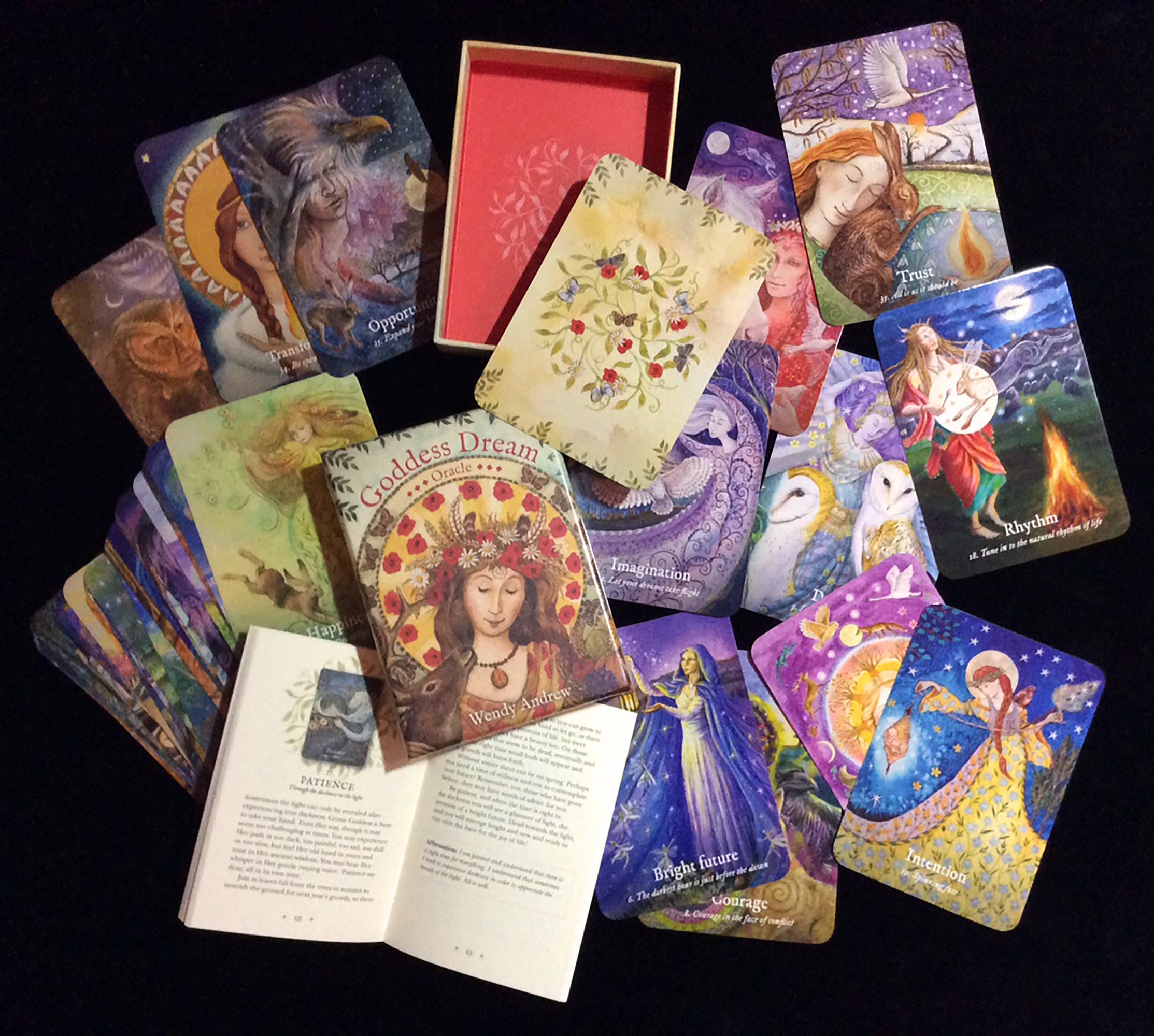 Goddess Dream Oracle written and illustrated by Wendy Andrew 