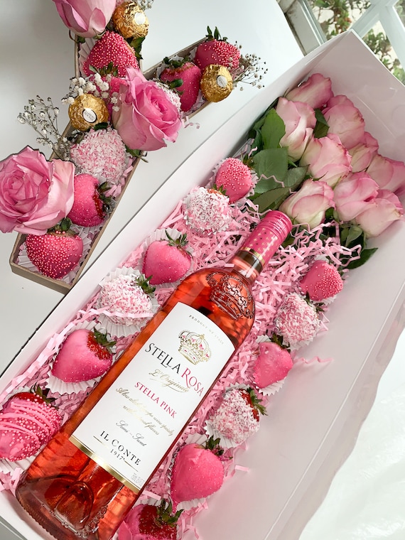 Pink Roses and Chocolate Box Pink Roses and Chocolate Box