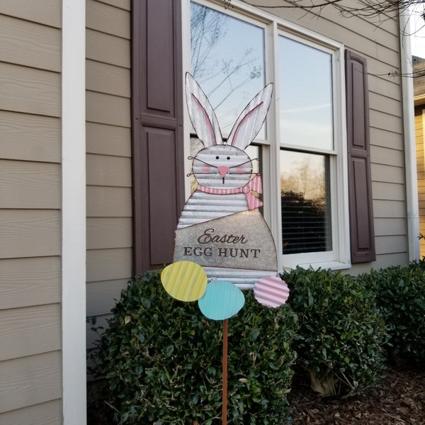 Easter Bunny Yard Stake, Outdoor Metal Easter Bunny Garden Stake Décor Easter Yard Sign Decoration Outdoor for Easter Spring Holiday