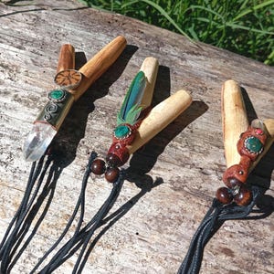 Palo Santo wood Kuripe Necklace - Self applicator for rapeh powder snuff - Handmade wooden Kuripi - Hape / Jape self applicator