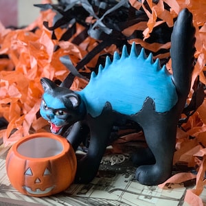 Vintage Halloween cat candle holder decoration with pumpkin small Silvestri ceramic figurine