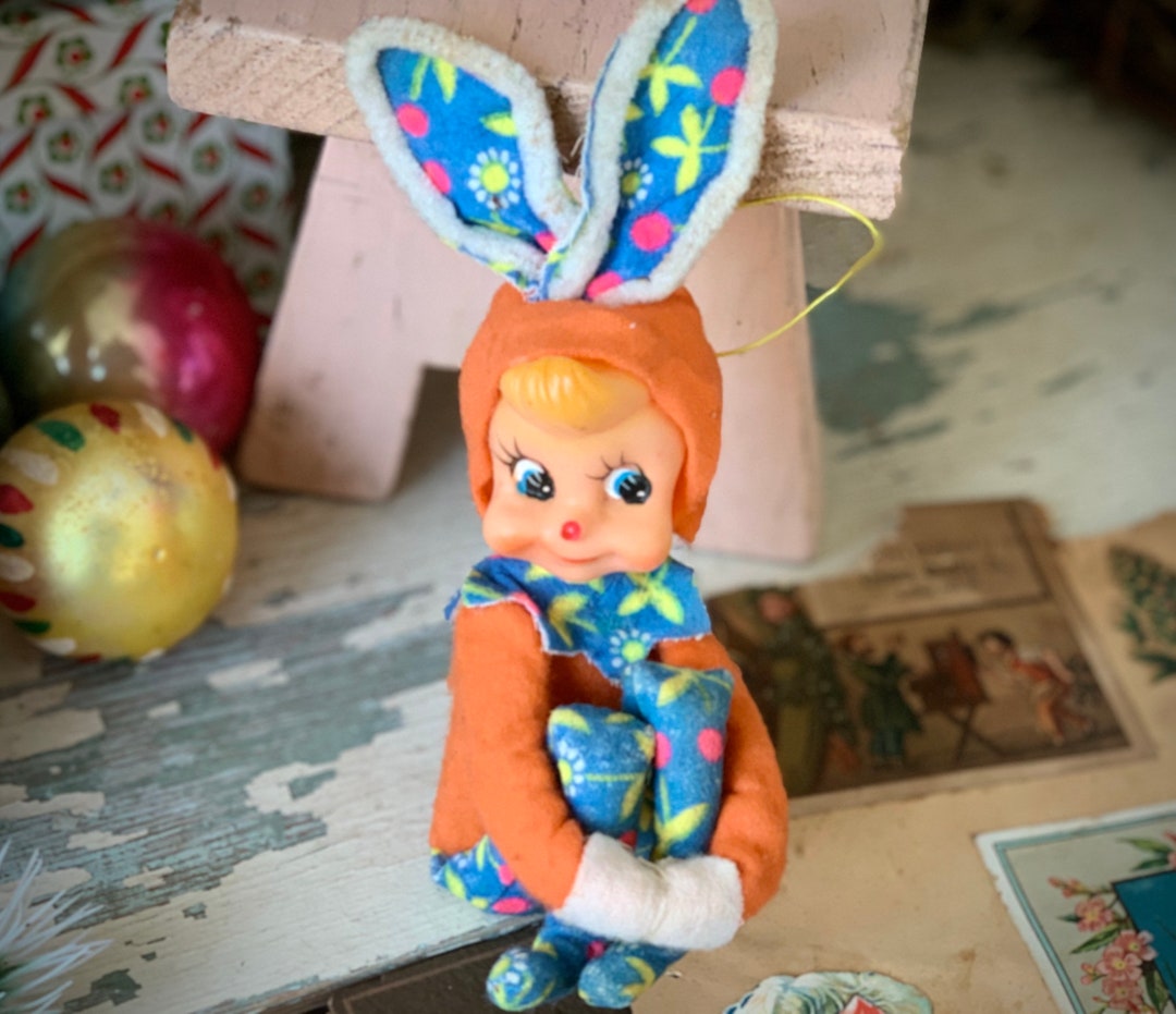 Vintage Bunny Knee Hugger Pixie Retro Girl Rabbit Easter Decoration