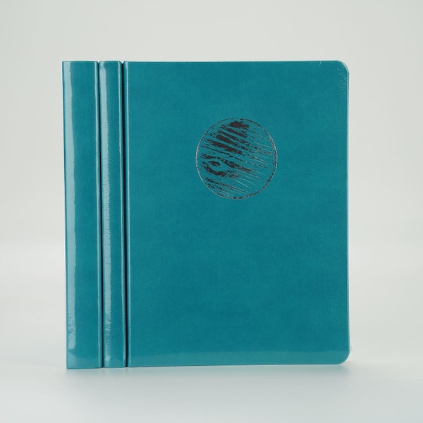 A5 68gsm Tomoe River Paper Cuadernos de tapa dura forrados de 400 páginas - Odyssey Notebooks Neptune Teal Space Themed