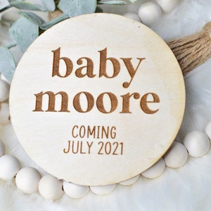 Pregnancy Announcement Wooden Circle, Baby On The Way, Baby Announcement, Coming Soon Sign