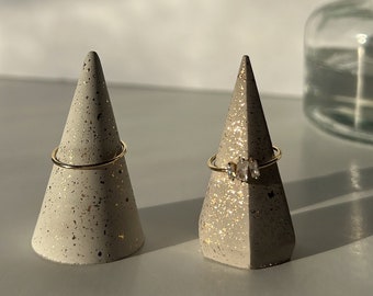 Ring Holder Cone, Ring Cone, Cement Ring Cone, Ring holder Wedding, Small Engagement gift, Cement Ring Cone, Elegant Bridesmaid gift bag