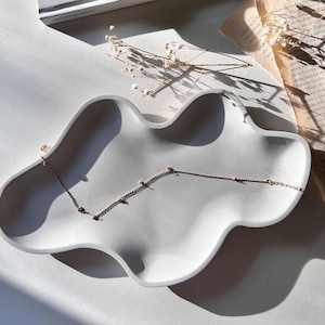 Minimalist Concrete Catchall Tray: Modern Wabi Sabi Decor (11x5.5&quot;)