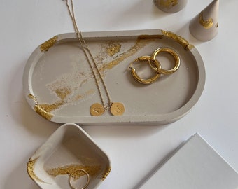 Engagement ring dish, Jewelry Holder, Concrete Tray, Cement Tray, Cement Bedside tray, Vanity Tray, Wedding ring dish, College apartment