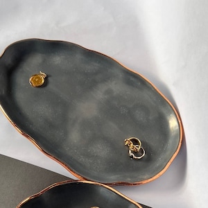 Concrete Tray, Coffee Table Tray, Cement Tray, Vanity Tray, Concrete Oval Tray, Display tray, Jewelry Holder, Unique tray, Perfume tray