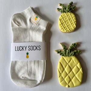 Lucky Pineapple socks, IVF socks, IVF gifts, fertility gift, infertility gift, transfer day ivf gift, transfer day socks, IVF pineapple, iui