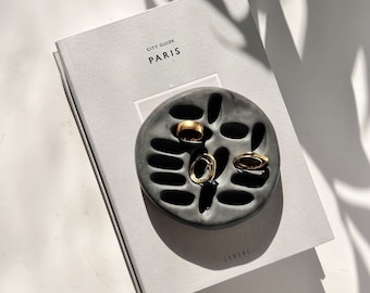 Modern Cement Ring Tray: Minimalist Jewelry Organizer