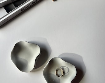 Plato de joyería de hormigón, bandeja minimalista para joyas, Wabi Sabi Home, plato para anillos de compromiso