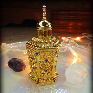 Luxurious Oud Perfume