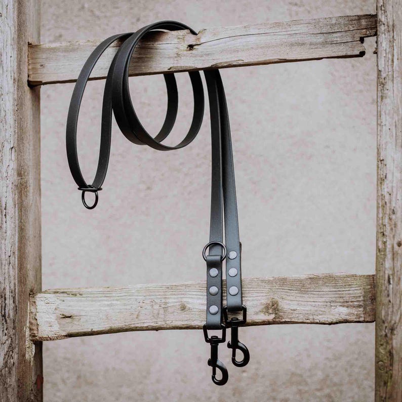 Hands-free leash. Flexible, adjustable dog leash made of BioThane®. Leash with adjustable ring, various lengths. image 3