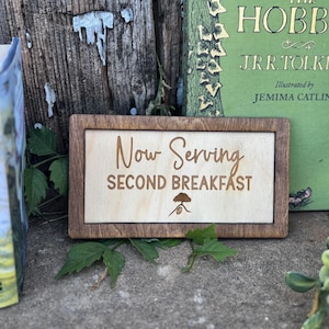 Nu serveert tweede ontbijt: houtgegraveerd bord | Gepersonaliseerde fantasieringdecoratie keuken | Huwelijks- en jubileumcadeau