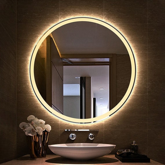 Light 2024 round mirror