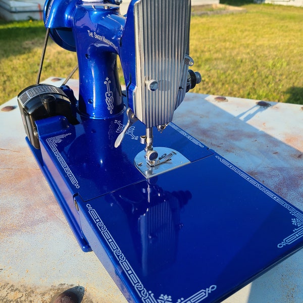 Singer featherweight repainted 1946