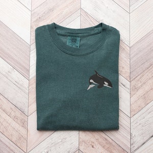 Comfort Colors Orca Shirt, Killer Whale Shirt Embroidered, Orca Crewneck, Orca Whale Embroidery, Nature Lover Gift, Marine Biologist Gift