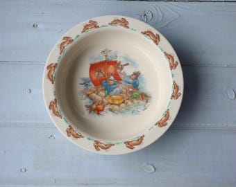 Vintage Royal Doulton Bunnykins Porridge Bowl “Family on Raft”
