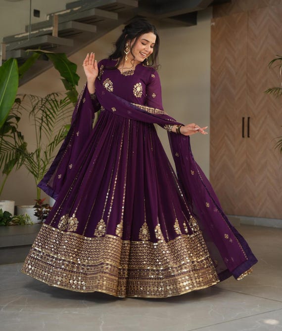 Stylish Anarkali Gown for Women with Embroidery Work,Wedding Gows for Women,Anarkali Indian Gown, Indian women ethnic outfit,Wedding Clothes