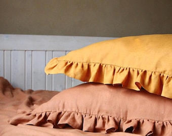 Hemp pillowcase 70x90 cm with canary | Lotika hemp pillowcase | Decorative hemp pillowcase