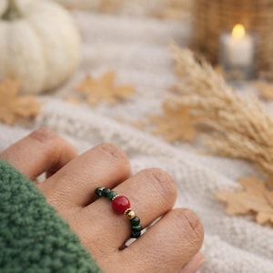 Edelstein Ring elastisk Afrikanischer Türkis Roter Achat, Perlenring Gold Hämatit, Elastischer Ring Damen, Boho Schmuck Geschenk für Sie