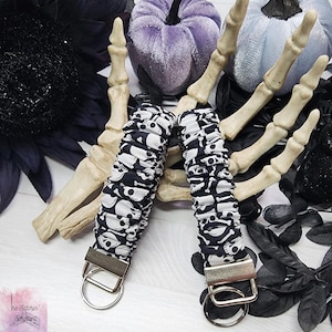 Cute Skull and Bones Scrunchie Keychain, Black and White Skeleton Fabric Keychain, Halloween Wristlet, Spooky Stretchy Key Fob, Goth Key Fob